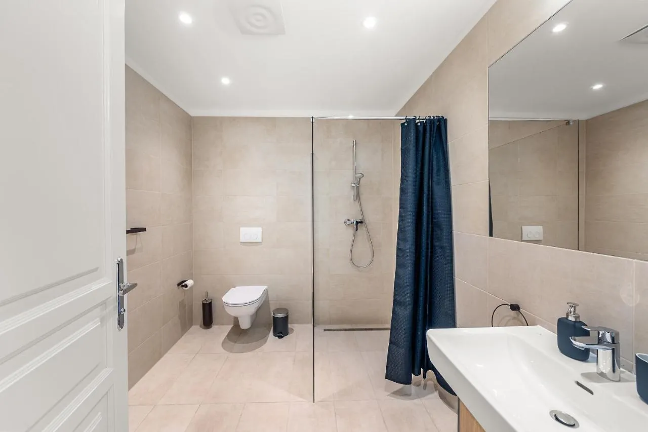 Vienna Chic Residences #Suite 14