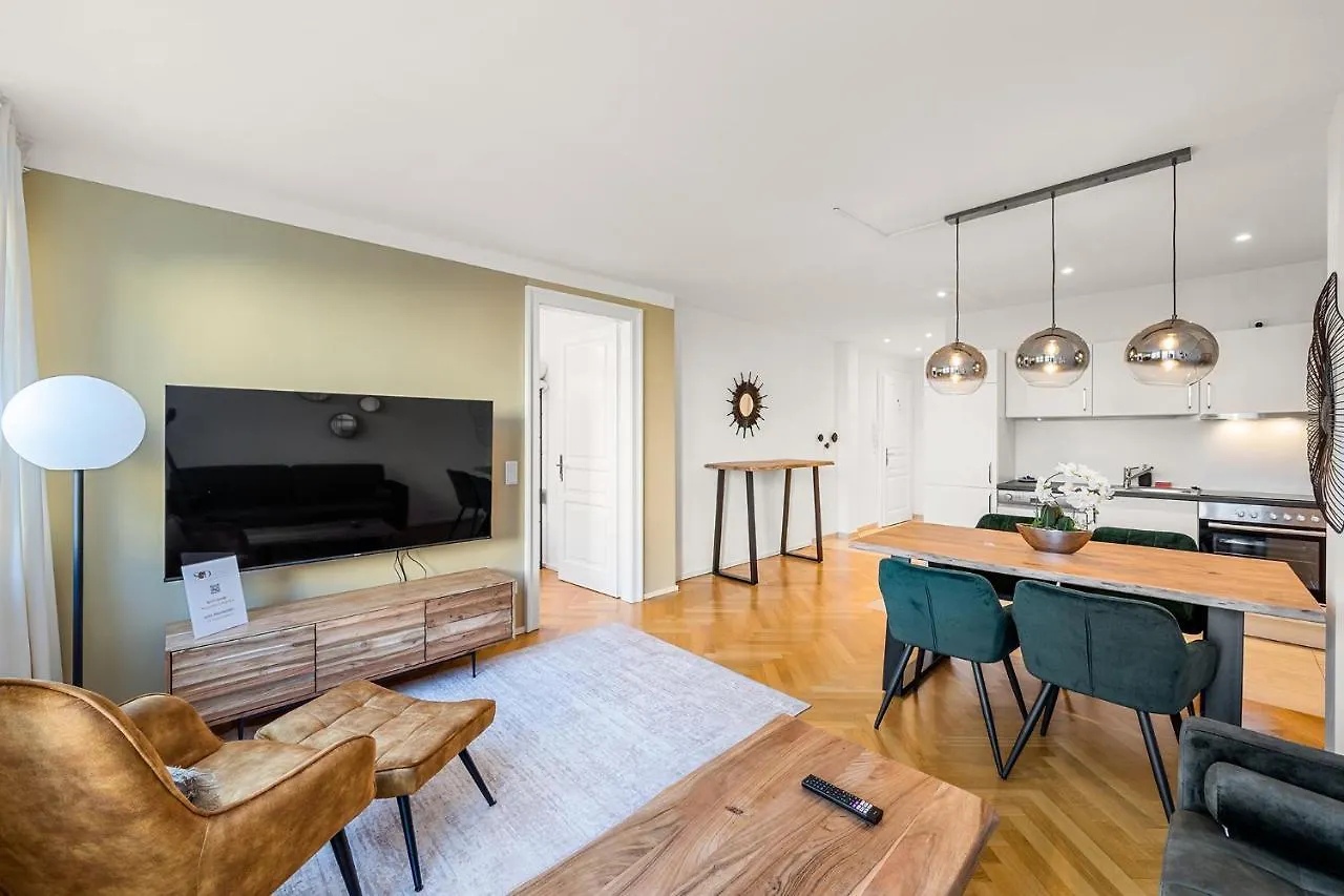 Vienna Chic Residences #Suite 14 0*,  Austria
